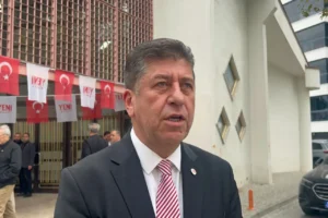 Yaşar Tüzün Mansur Yavaş hakkında konuştu: “O ne karar verecekse biz o karara saygı duyacağız”
