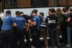 Tutuklu öğrencilerin eğitim hakkı engelleniyor