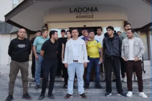 Ladonia Adakule işçileri Kuşadası'ndan ayrılıyor: Alacakları için hukuki mücadele sürecek