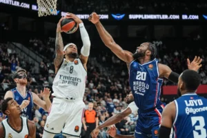 EuroLeague'de ikinci hafta: Anadolu Efes, Real Madrid'i 94-84 yendi