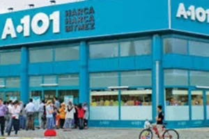 A101 işçileri: "Ucuzluğu az işçi çalıştırarak işçinin emeğinden sağlıyorlar”