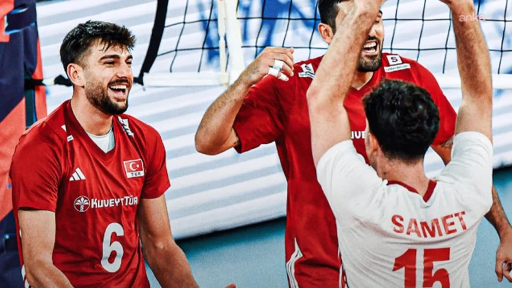 A Milli Erkek Voleybol Takımı, Avrupa Şampiyonası'nda ilk galibiyetini aldı: Türkiye: 3- İsviçre: 0