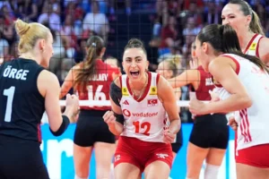 A Milli Kadın Voleybol Takımı yarı finalde!