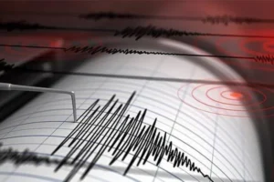 Adana'da 5 büyüklüğünde deprem: Çevre illerden de hissedildi