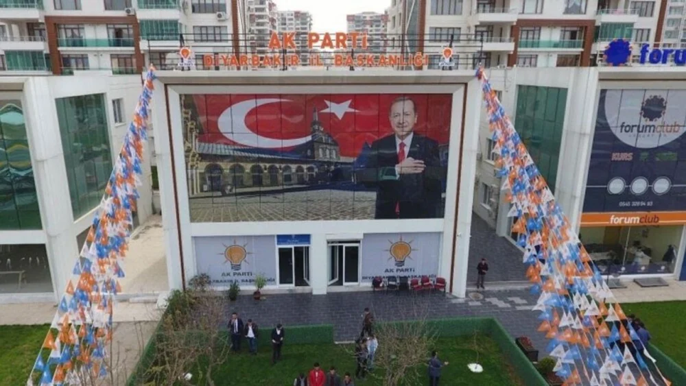 AK Parti’den Diyarbakır’a atama: Yeni ilçe başkanı belli oldu!