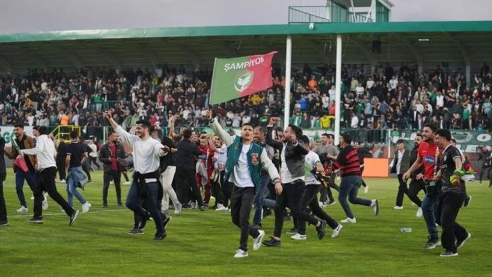 Ünlü imam: "3 büyük kalmadı, artık Amedspor var!"