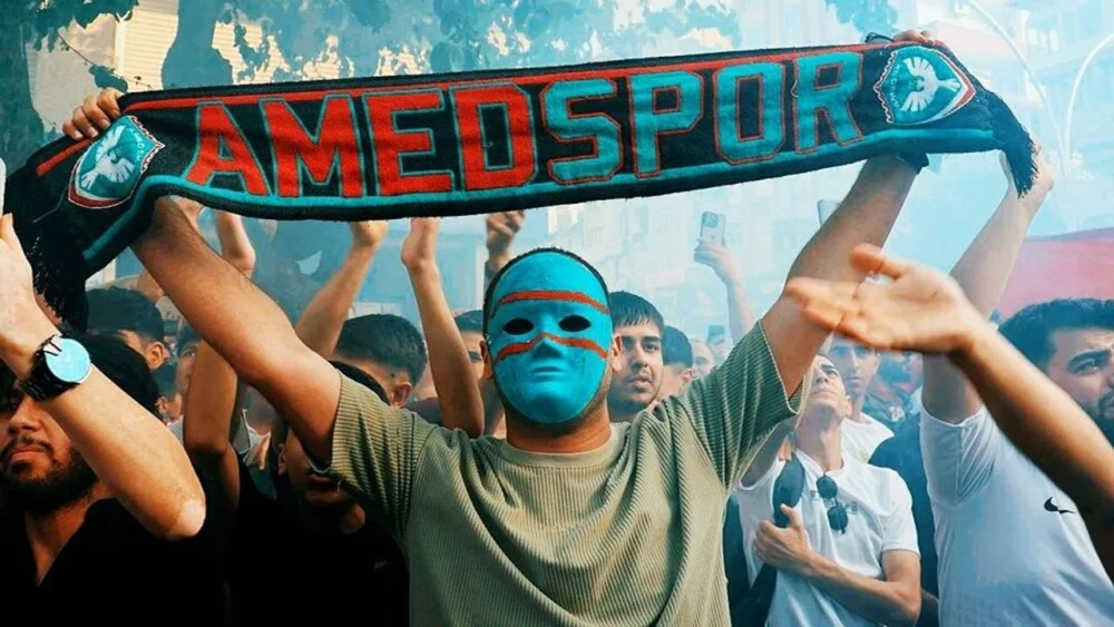 Diyarbakır’da askeri lojmandan Amedspor formasına darp iddiası!