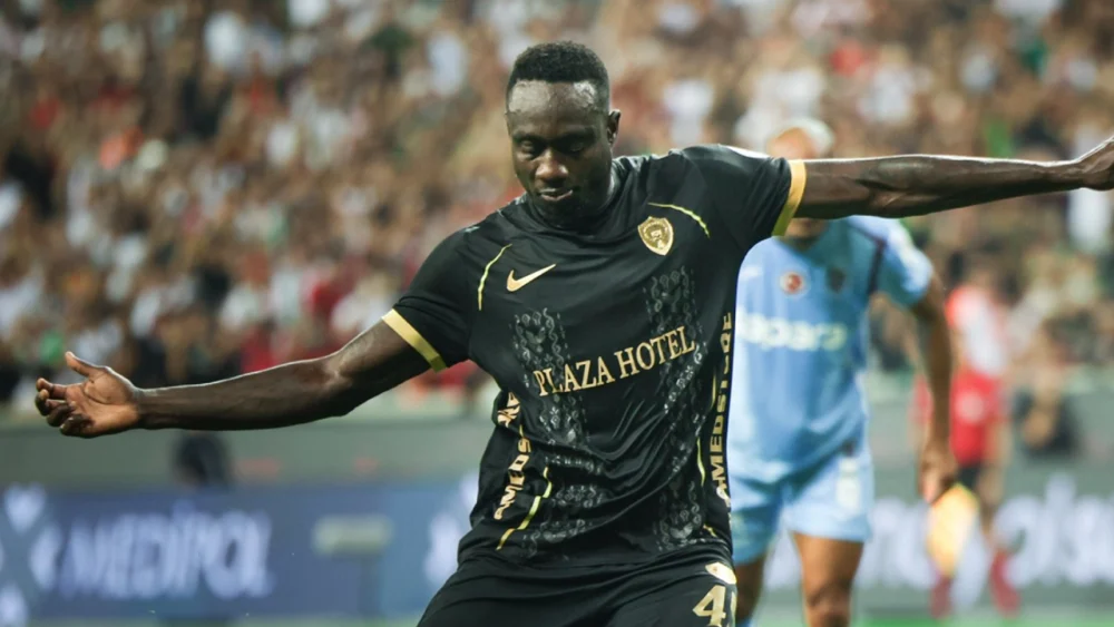 Amedspor’un golcüsü Mbaye Diagne özür diledi!
