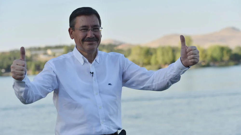Ankara Büyükşehir Belediyesi'nden Melih Gökçek hakkında suç duyurusu