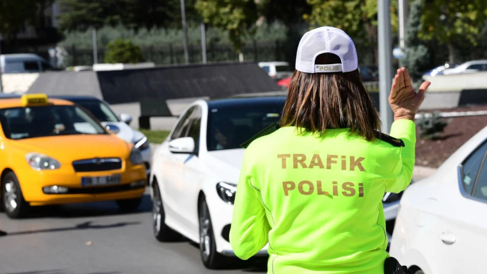 Ankara'da bazı yollar araç trafiğine kapatılacak