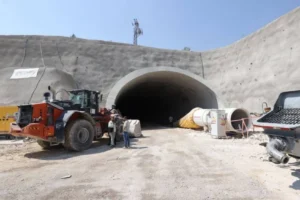 Antep'te tünel inşaatında iş kazası: Yaralanan 2 işçiden biri hayatını kaybetti