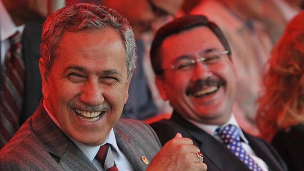 Arınç'tan Melih Gökçek'e sert sözler: "Ağzında şak şak sakız çiğneyerek..."