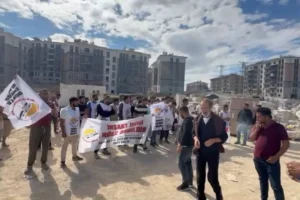Arnavutköy Sazlıbosna'da inşaat işçilerinden eylem: Hakkımızı istiyoruz