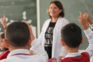Bakan Tekin'den 'yer değişikliği' açıklaması: Öğretmenlerimizin mazeret durumunu gözettik