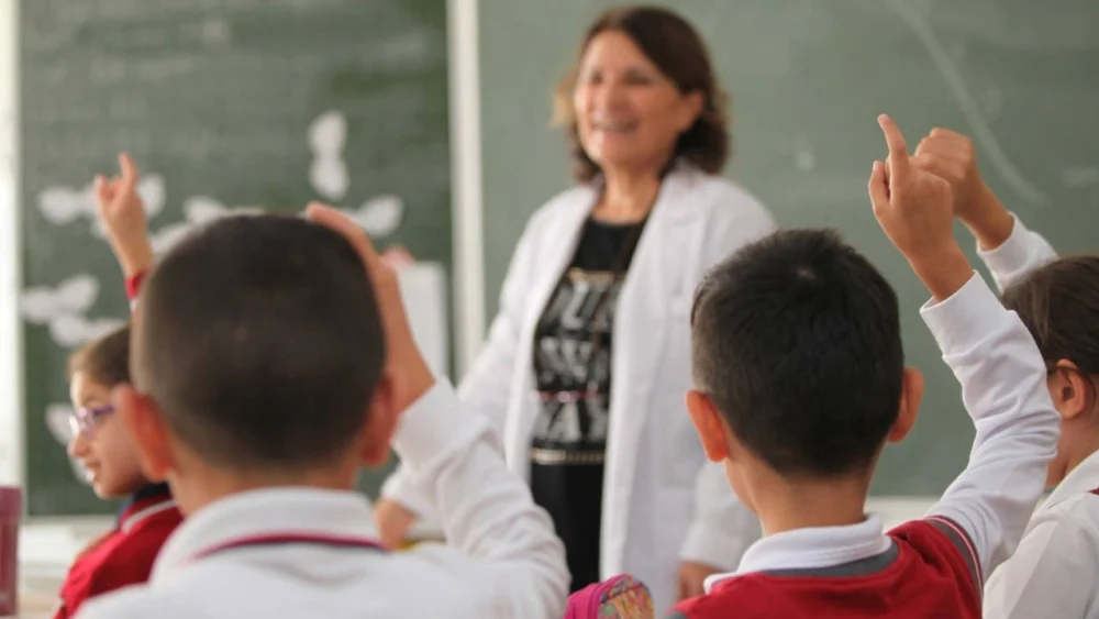Bakan Tekin'den 'yer değişikliği' açıklaması: Öğretmenlerimizin mazeret durumunu gözettik