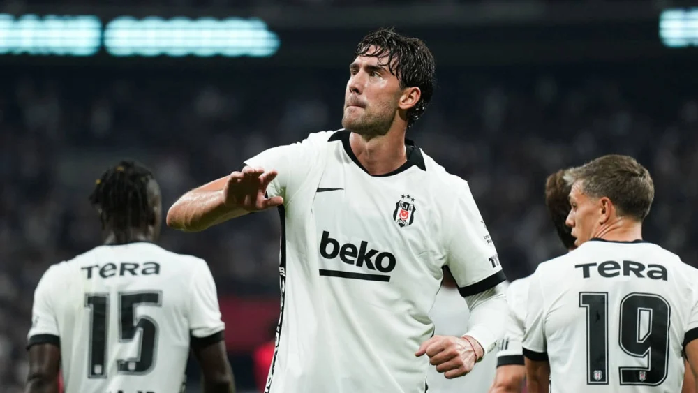 Beşiktaş'tan Vlahovic'in PFDK'ye sevkine ''çifte standart'' tepkisi