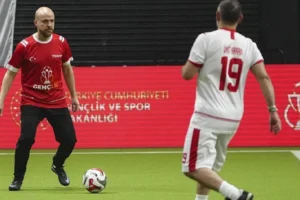Bilal Erdoğan'dan futbola dair tespitler: "Dünyanın en iyi futbol oyuncularından bazıları İspanyol kulüplerinde oynamakta"