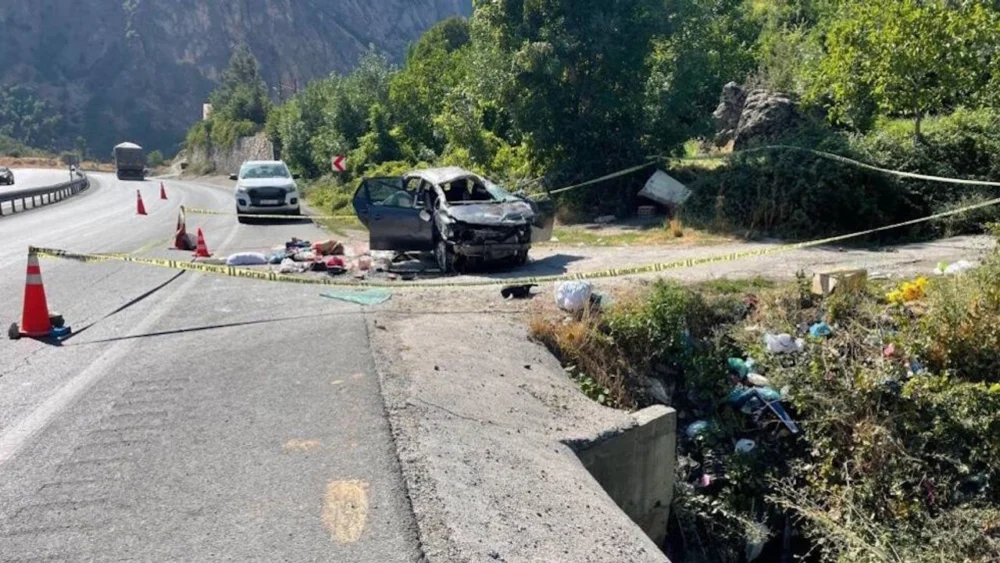 Bitlis’te otomobil kazası: Ölü ve ağır yaralı var