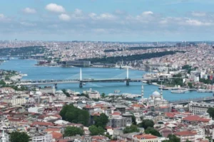 Boğaziçi İmar’dan kaçak yapılar için yıkım kararı: Listede ünlü isimler de var