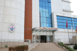 Çiğli Belediye Başkanı'nın aracı kurşunlanmıştı: 6 şüpheli tutuklandı