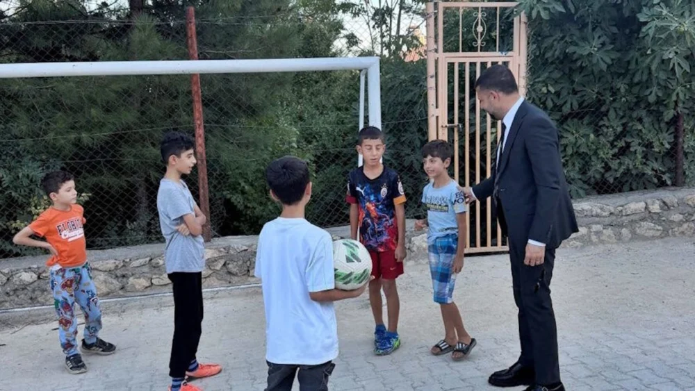 Diyarbakır Eğil'de öğrencilerin eğitim heyecanına belediye desteği