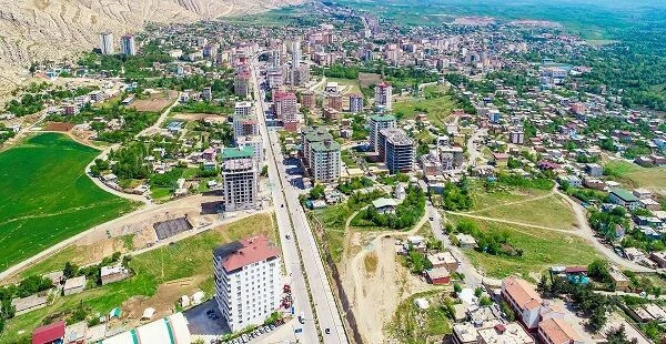 Kendi yöneticilerimize değer vermeyi öğrenmeden kendimizi yönetemeyiz