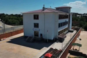 Diyarbakır’a 25 derslikli yeni bir okul: MEM paylaştı