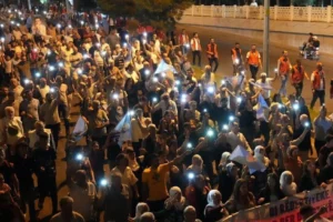 Diyarbakır’da kitlesel yürüyüş yapıldı: Mesaj verildi!