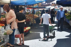 Diyarbakır’da mandalina tezgâha düştü: Kilosu 100 TL!