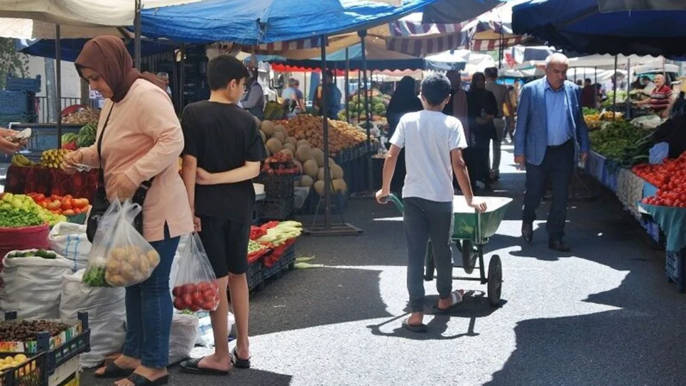 Diyarbakır’da mandalina tezgâha düştü: Kilosu 100 TL!
