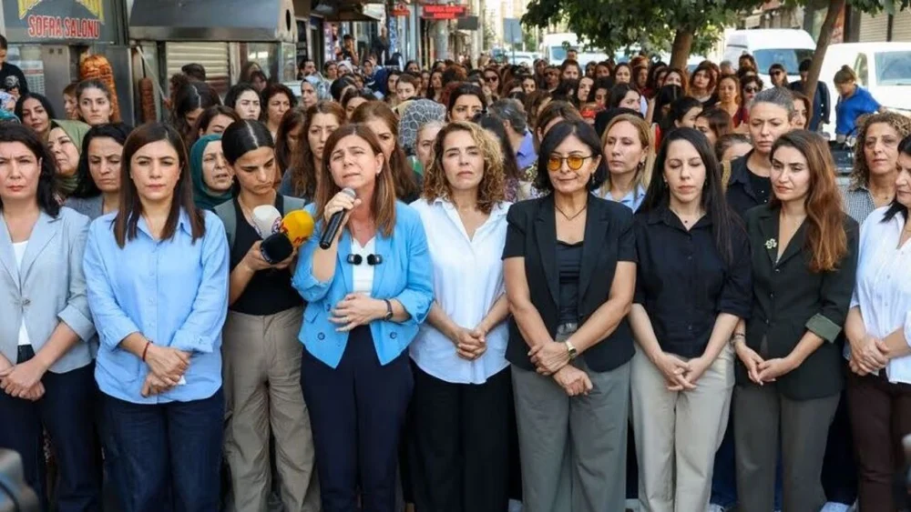 Diyarbakır’da son bir ayda 4 kadın öldürüldü: Erkeklere çağrı yapıldı!