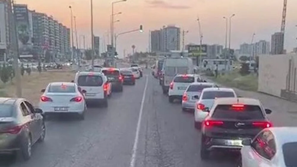 Diyarbakır’da sürücülerden örnek davranış!