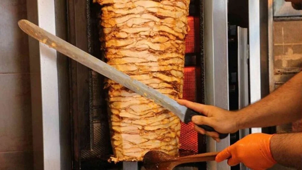 Diyarbakır’da bayat ‘tavuk döner’ sattığı ortaya çıktı: İşte adresi!
