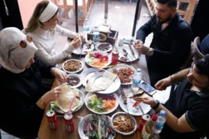 Bakanlık Diyarbakır’daki lokantayı ifşa eti: Kebap diye…