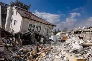 Deprem uzmanından uyarı: “Yüksek katlı yapılardan vazgeçmemiz lazım!”