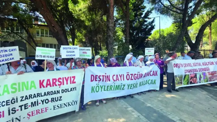 Deştin'de bilirkişi raporu tartışması: Halk adalet nöbetinde