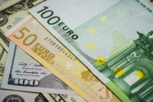 Piyasalarda son tablo: Dolar ve euro güne yükselişle başladı