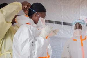 Ebola salgınında bilanço ağırlaşıyor: DKC'deki vaka sayısı 3 bini aştı