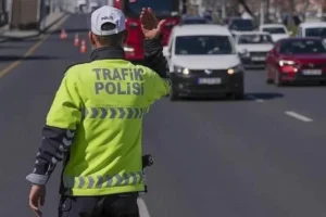Emniyet duyurdu: İstanbul'un 3 ilçesinde yarın bazı yollar trafiğe kapatılacak