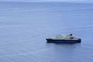 Endonezya’da 243 kişiyi taşıyan gemi kayboldu: Arama-kurtarma çalışması başlatıldı