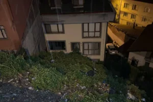 Eyüpsultan’da toprak kayması: Binadaki 25 kişi tahliye edildi