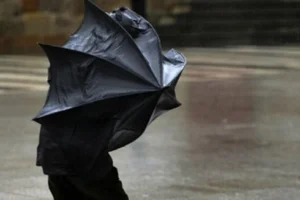 O saatlerde dışarı çıkacaklar dikkat: Diyarbakır’a “fırtına” uyarısı!