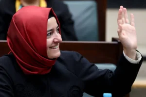 Fon skandalındaki gelişmeye YENİ Parti'den ilk yorum: "4,4 milyar TL ödemesi gerekiyordu"