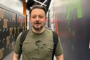 Gazeteci Fatih Ergin gözaltına alındı: Gerekçe Kozinoğlu soruşturmasıyla ilgili sosyal medya paylaşımı