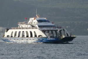 Gökçeada feribot seferleri iptal edildi