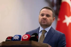 Gürlek, Yunanistan Adalet Bakanı Floridis ile görüştü: Gündem "Bayğaralar"ın liderinin iadesi