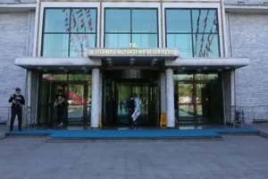 İBB'ye yönelik son operasyon: Gözaltına alınan 13 kişi adliyeye sevk edildi