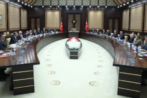 İletişim Başkanlığı "fon krizi" toplantısında alınan kararları açıkladı