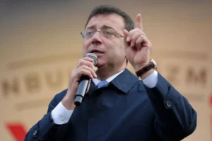 İmamoğlu'ndan 'fon vurgunu' açıklaması: Millet iktidara geldiğinde sorumlular hesap verecek