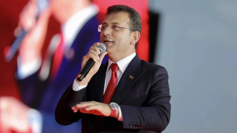 İmamoğlu'ndan Üsküdar tepkisi: Başkanı ve meclis üyelerini tutuklayarak seçim kazanma zaferi AK Parti’ye nasip oldu